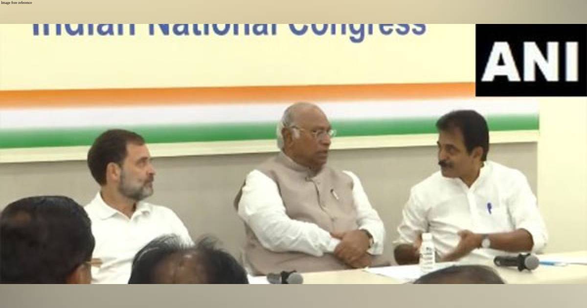 Congress holds meeting on Rajasthan polls; Pilot, senior leaders present